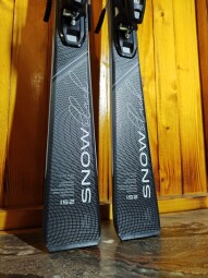 NOVÉ LYŽE ELAN SNOW BLACK 152CM --MODEL 2026--